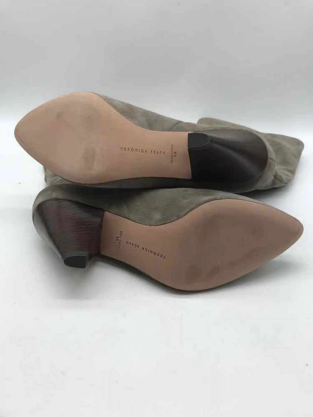 Stylish Pre-Owned Veronica Beard Grey Size 6 Tall Boots