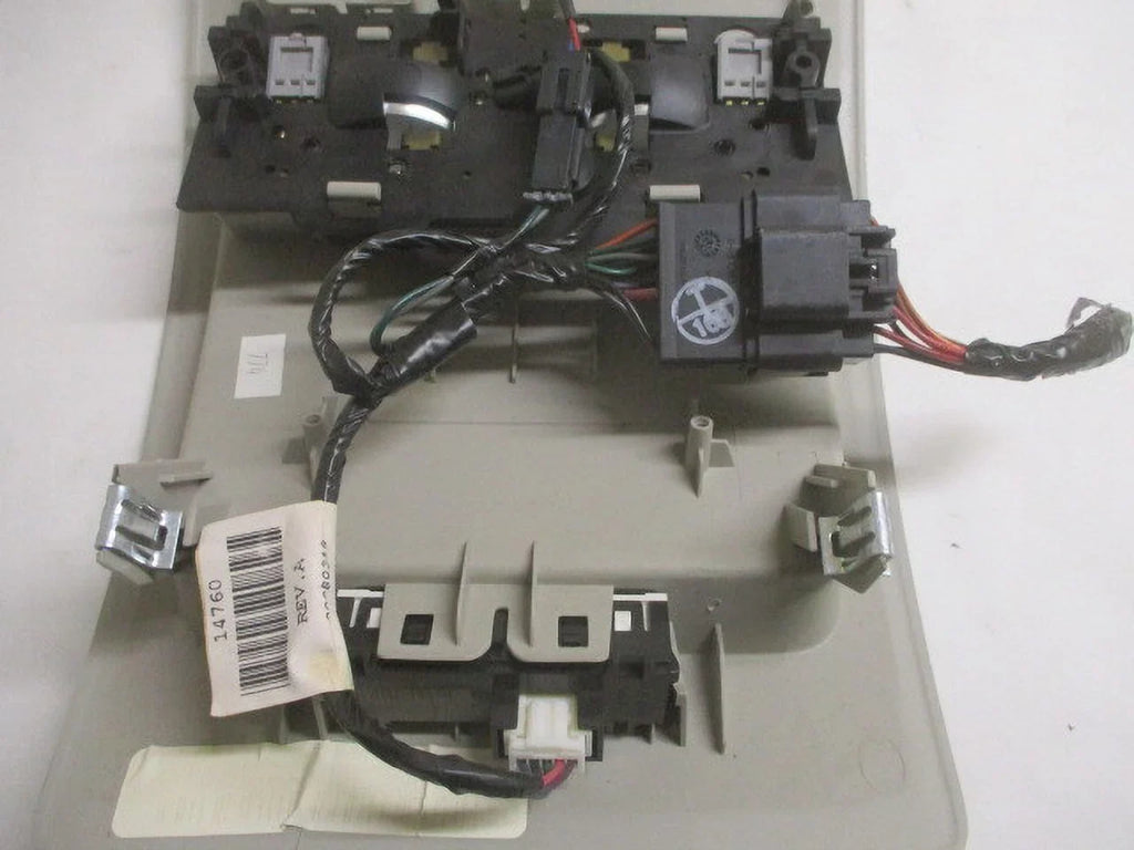 Pre-Owned Chevrolet Silverado 1500 2500 Overhead Roof Console w/Lights OEM LKQ (Good) - Exclusive Design