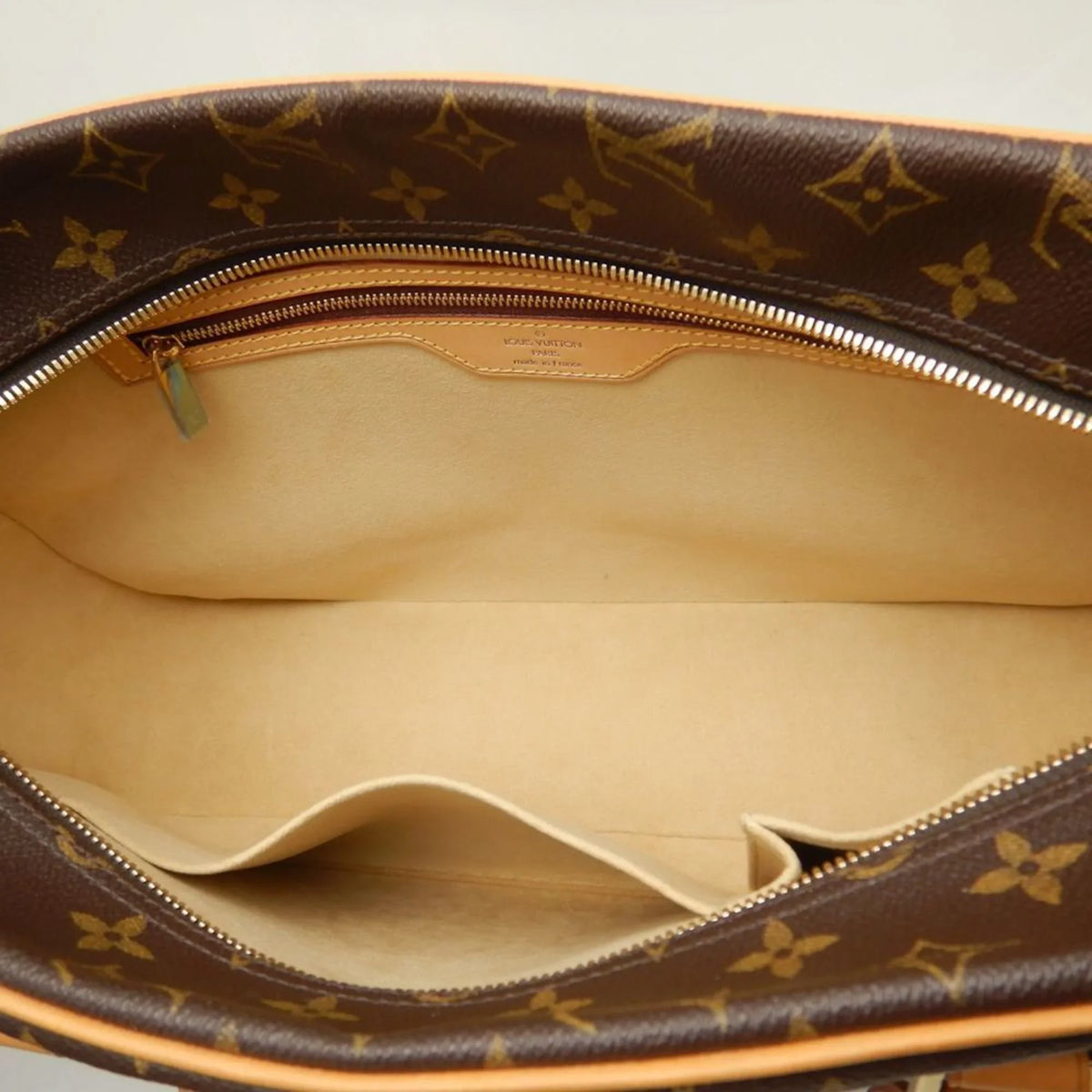 Pre-Owned LOUIS VUITTON Monogram City GM M51181 Shoulder Bag Brown 251475 (Good)