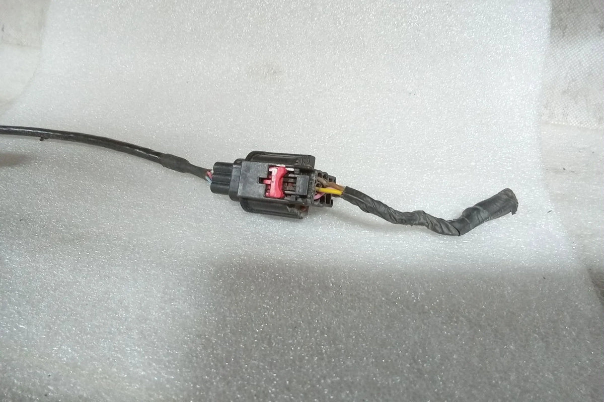 Stylish Pre-Owned 2013 Jeep Grand Cherokee Gate Mounted Rear View Camera 56054059AD OEM LKQ (Good)